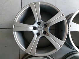 ΜΕΤΑΧΕΙΡΙΣΜΕΝΕΣ ΖΑΝΤΕΣ 18'' 8X18 5X114 ET35