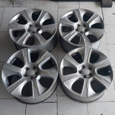 ΜΕΤΑΧΕΙΡΙΣΜΕΝΕΣ ΖΑΝΤΕΣ 21'' LAND ROVER 9.5X21 5X120 ET49 